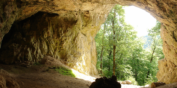 Bronnenhöhle im Donautal (Foto: © Roland Bauer)